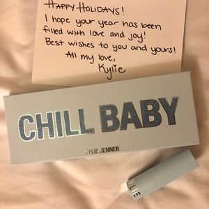 Kylie Cosmetics Holiday Chill Baby Palette & Lip